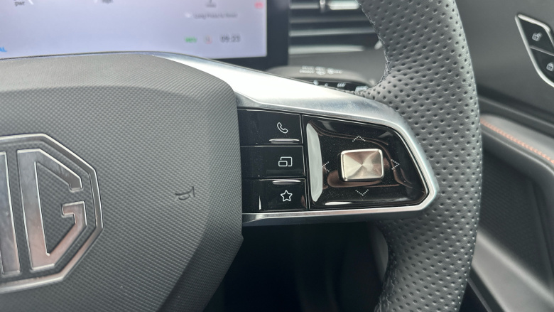 MG HS 1.5 T-GDI Hybrid+ SE 5dr Auto Hybrid Hatchback